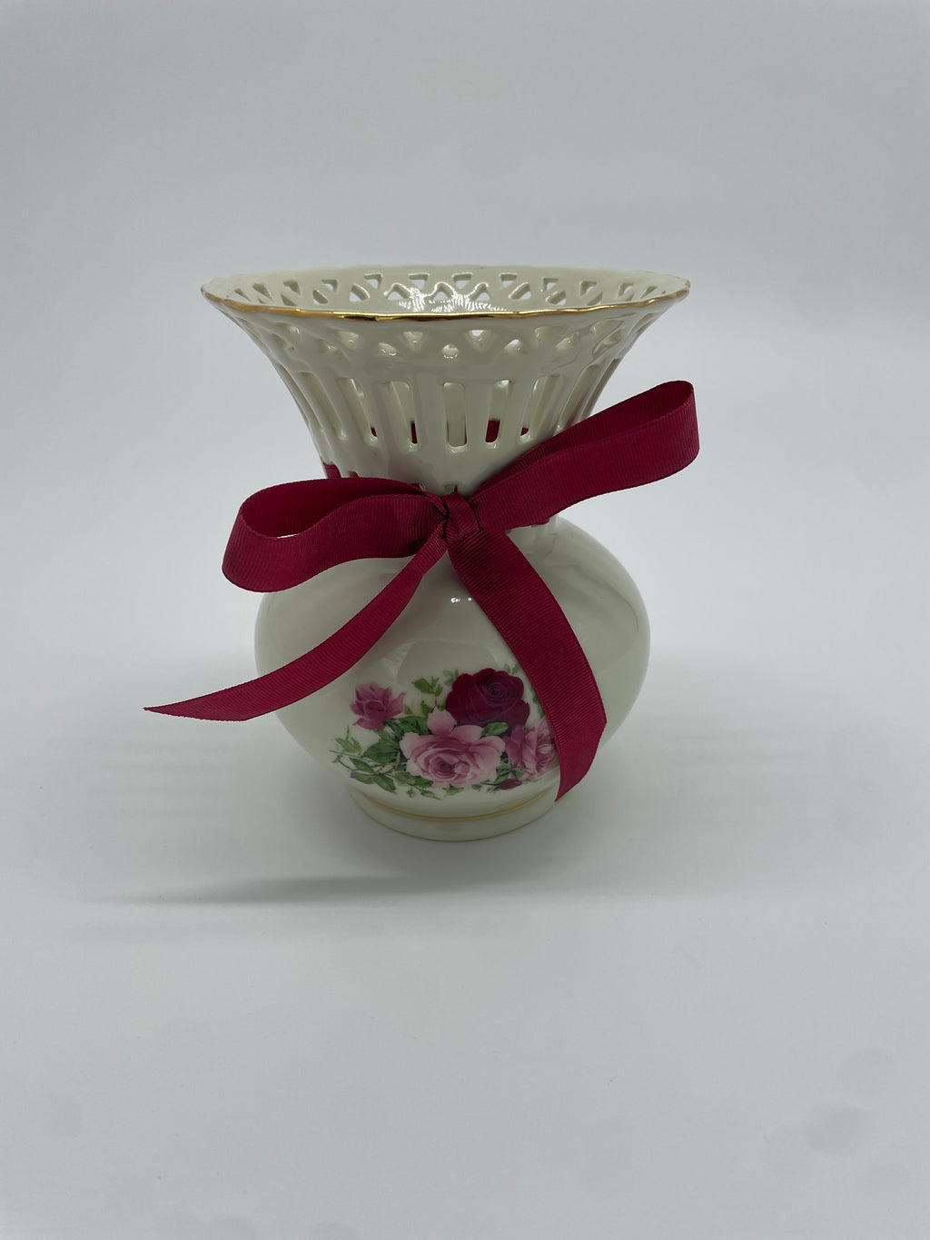 Vintage Formalities by Baum Bros. Rose Lattice Vase – Small
