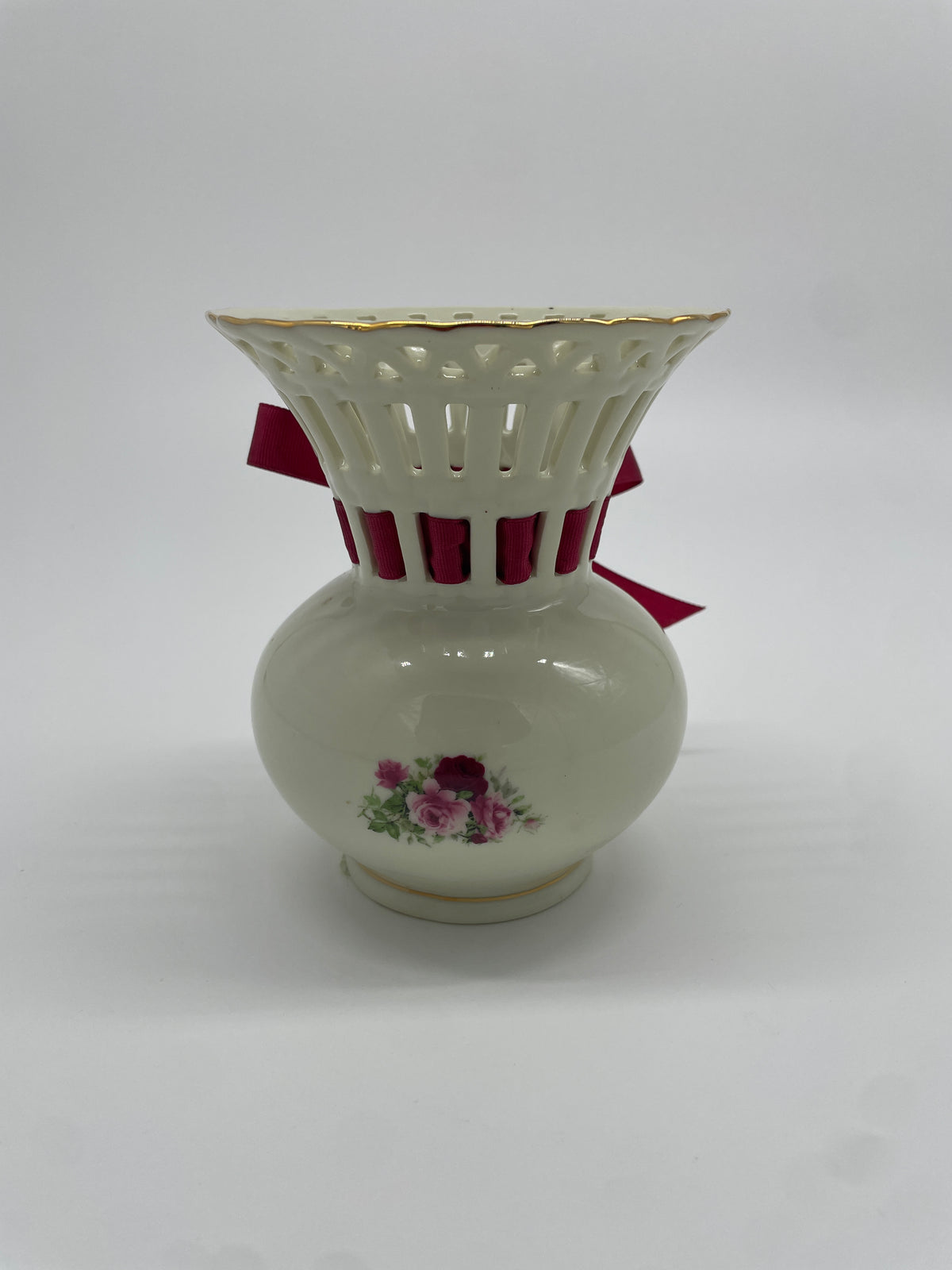 Vintage Formalities by Baum Bros. Rose Lattice Vase – Small