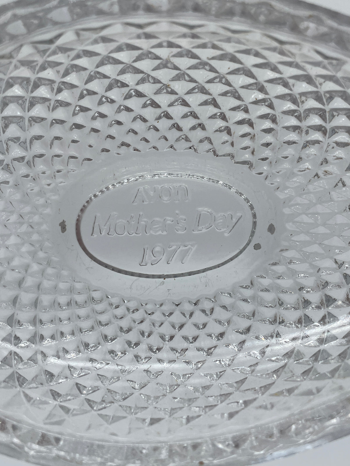 Vintage Avon Mother’s Day 1977 Clear Glass Egg-Shaped Covered Dish with Lid