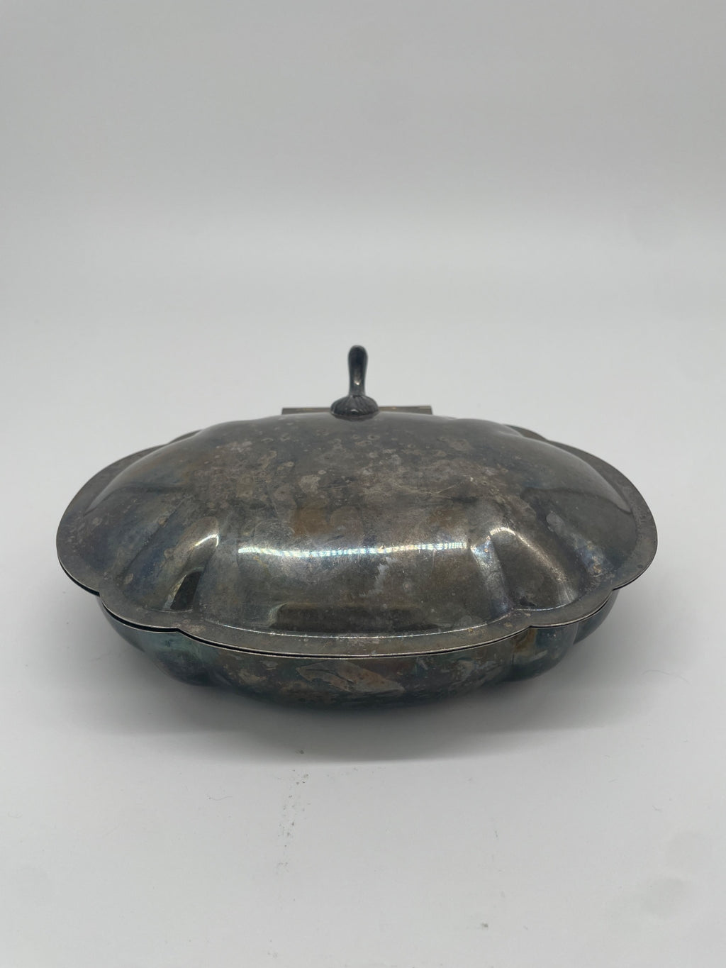 Vintage Silverplate Hinged Covered Serving Dish – Scalloped Oval