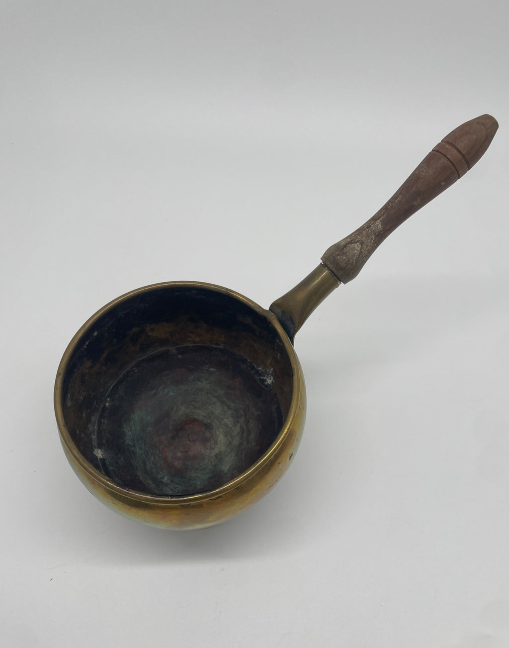 Vintage Brass Pedestal Saucepan with Turned Wood Handle – Aged Patina